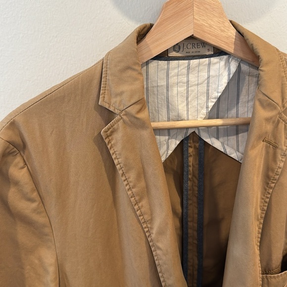 J. Crew Men’s Clayton Sportscoat Khaki Tan Beige Front Pockets Broken In Size S - Picture 3 of 9